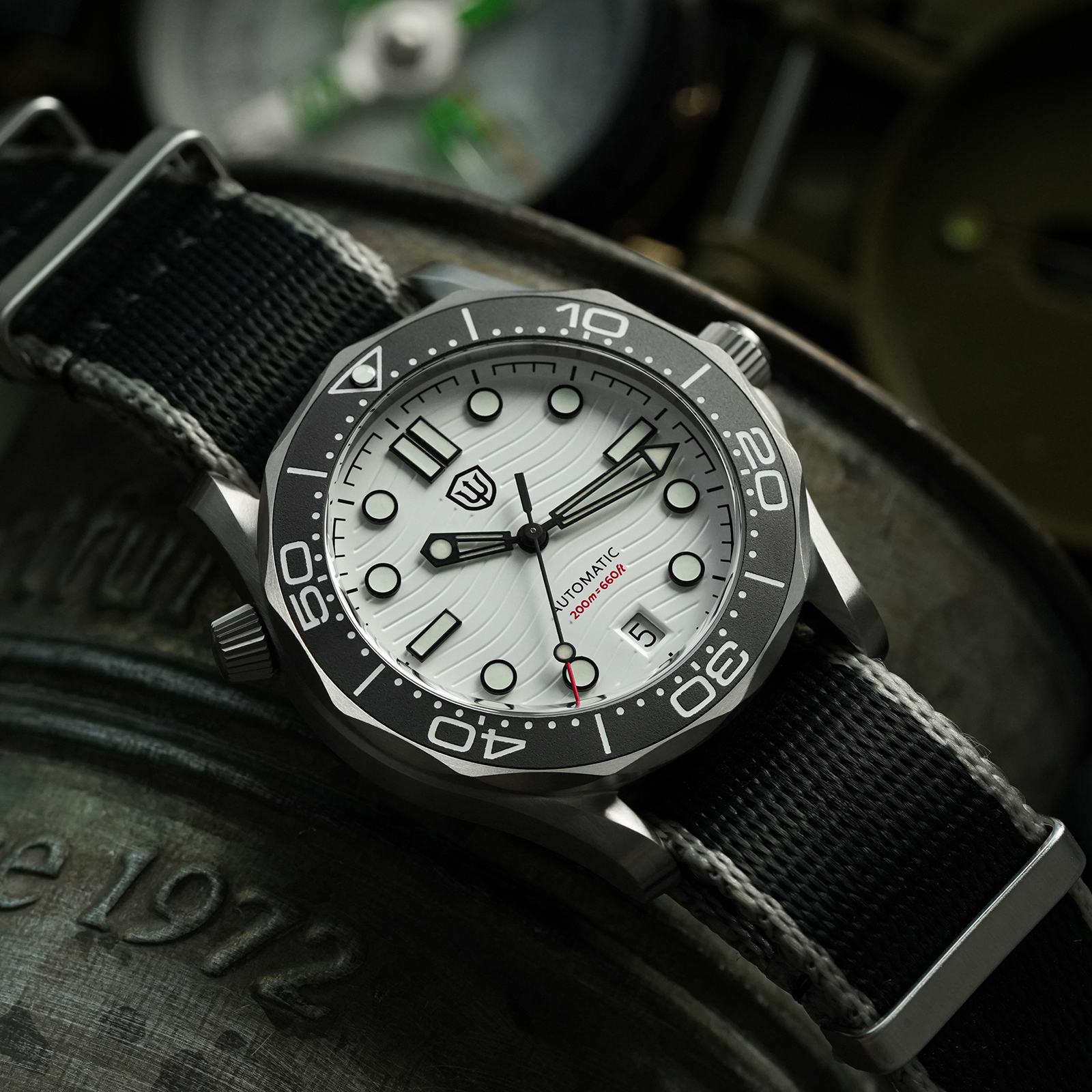 Watchdives Wd007 V4 39Mm NTTD  - Body Jewelry Titanium บทวิจารณ์และราคา