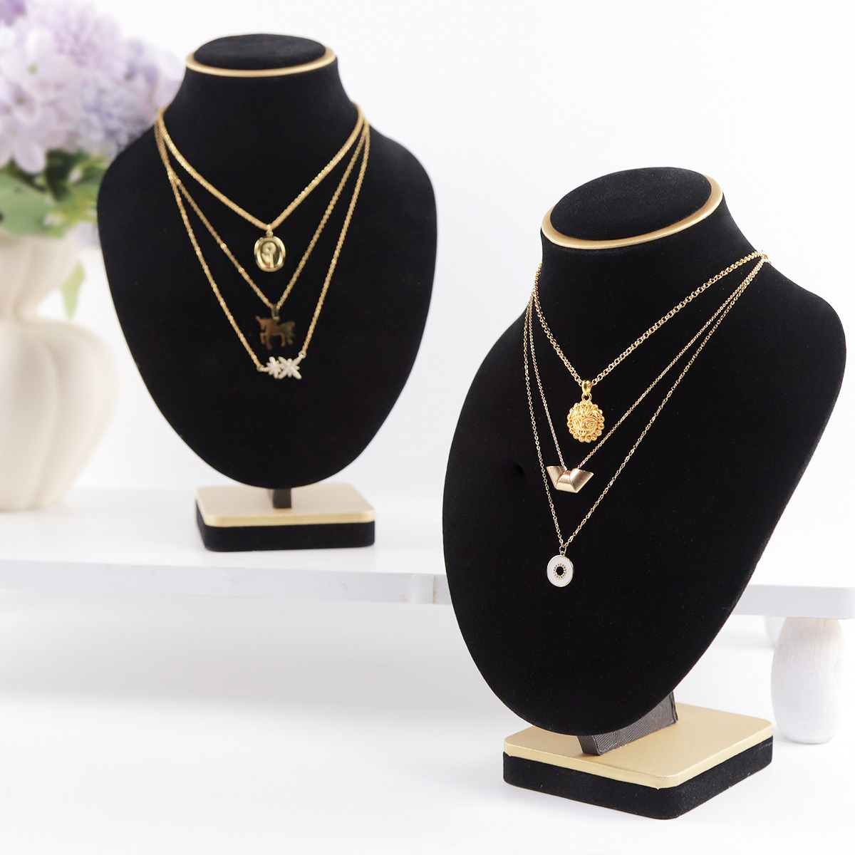 Body Black Velvet Jewelry Bust - Body Jewelry Store บทวิจารณ์และราคา
