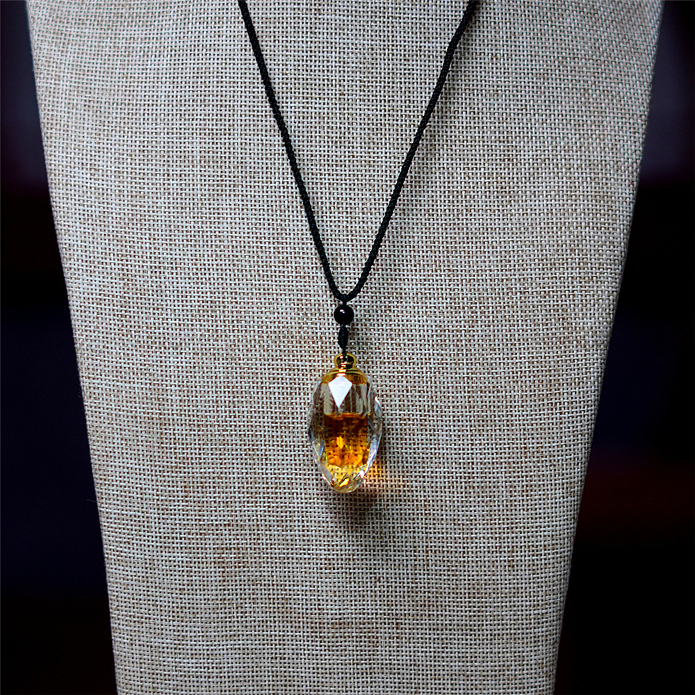 Heart-Shaped Agarwood Essentia - Body Jewelry Co บทวิจารณ์และราคา
