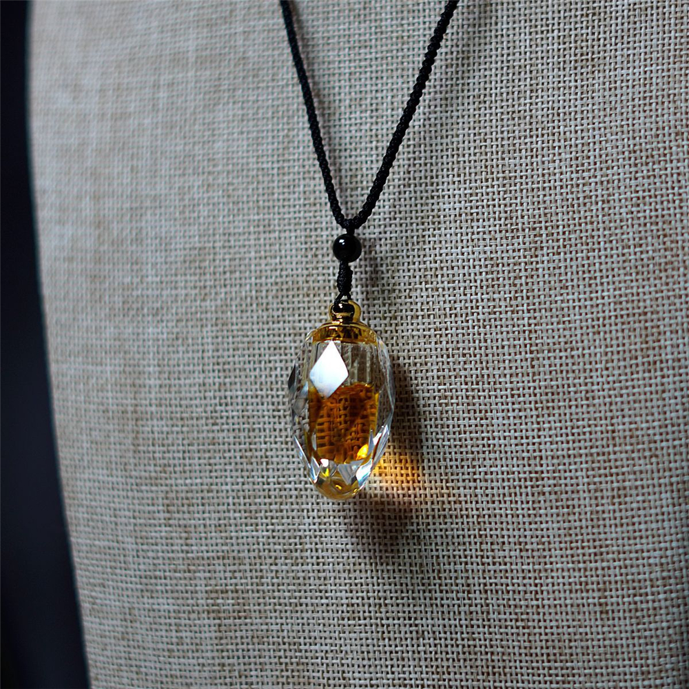 Heart-Shaped Agarwood Essentia - Body Jewelry Co บทวิจารณ์และราคา