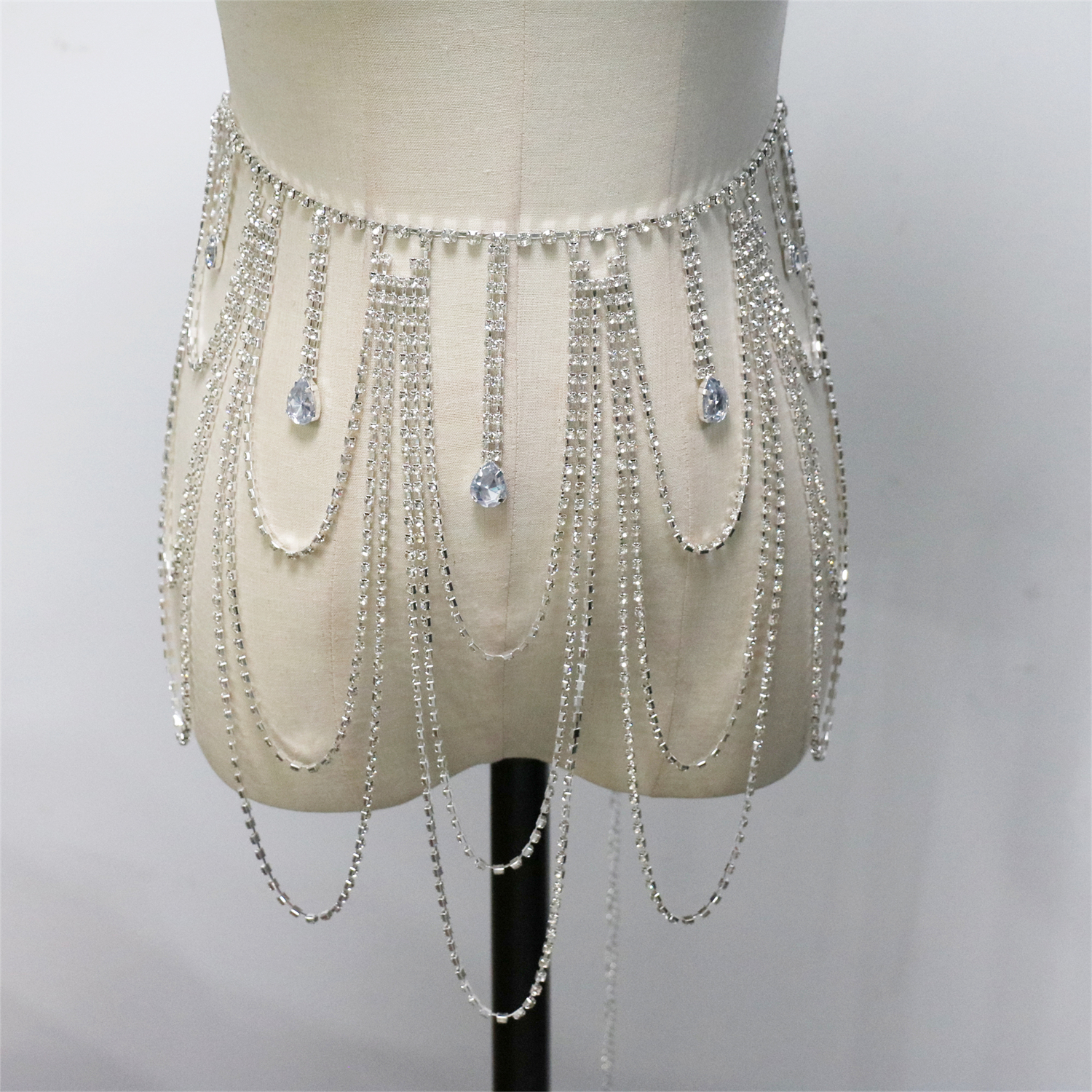 Personalized Multi layer Tasse - Body Jewelry Luxury บทวิจารณ์และราคา