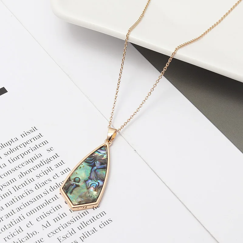 Acrylic Abalone Shell Leopard  - Body Jewelry Brands บทวิจารณ์และราคา