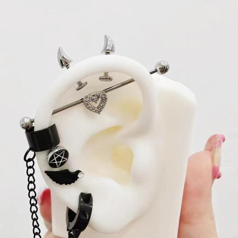 Stylish Devil Spikes Earrings  - Body Jewelry For Sensitive Skin บทวิจารณ์และราคา