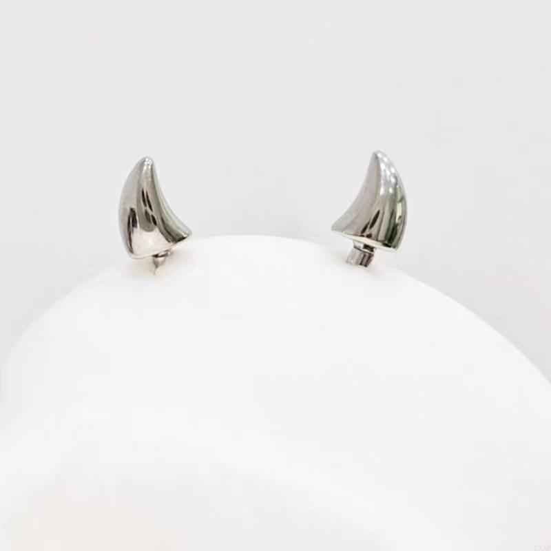 Stylish Devil Spikes Earrings  - Body Jewelry For Sensitive Skin บทวิจารณ์และราคา