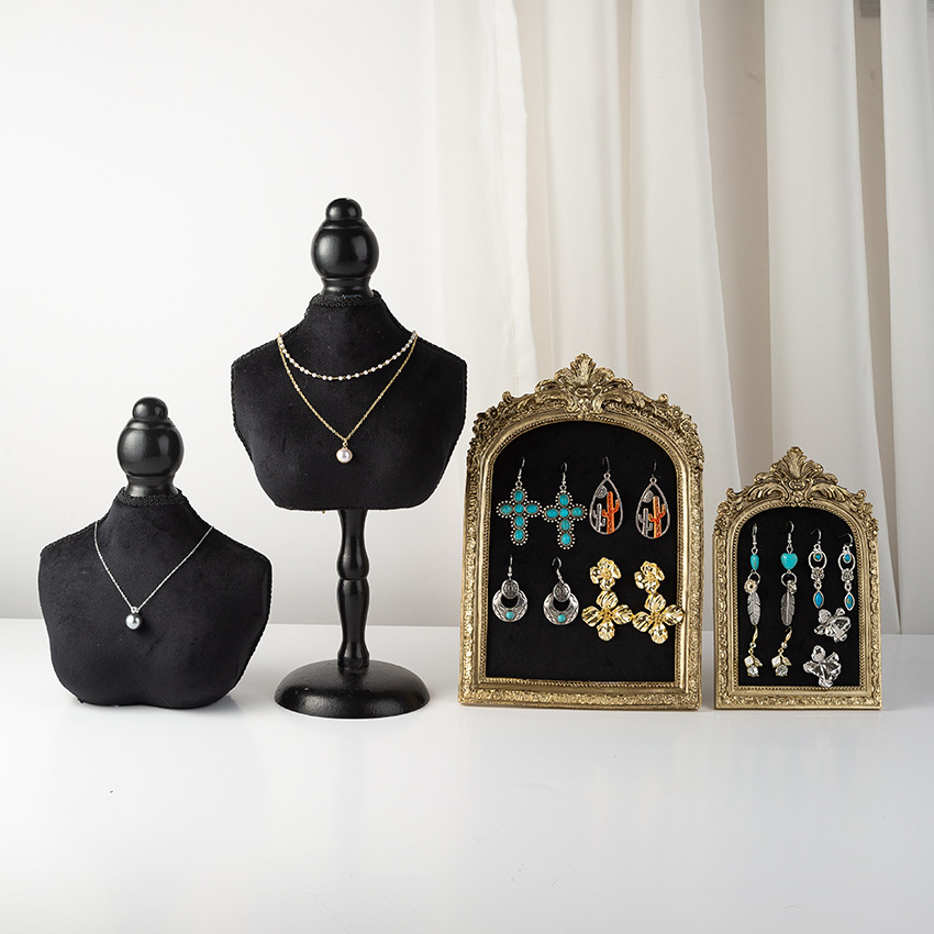 Black Velvet Bust Form Jewelry - Body Jewelry Store บทวิจารณ์และราคา